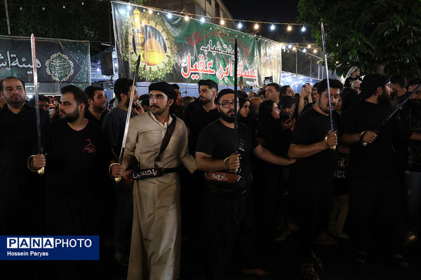 عزاداری شب عاشورا در محله دولت آباد تهران