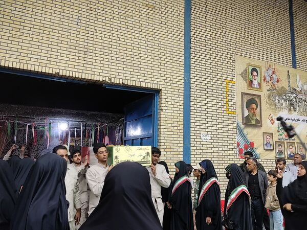عطر حضور شهید گمنام در حاجی‌‌آباد پیچید 
