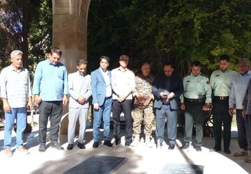 برگزاری مراسم غبار روبی به مناسبت آغاز هفته دفاع مقدس در شهر میمه 