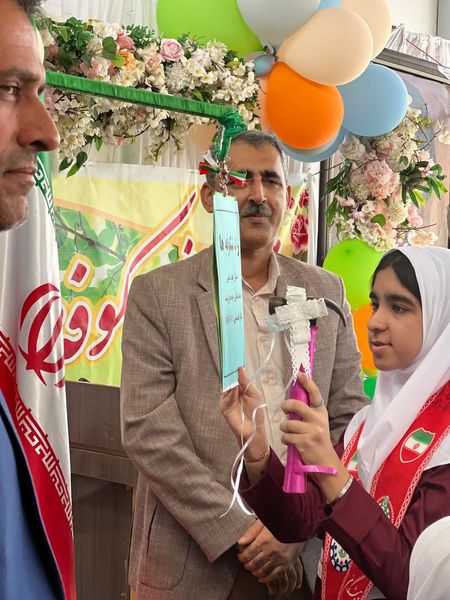 جشن شکوفه‌ها در سیریک؛ آغاز مسیر یادگیری نوآموزان