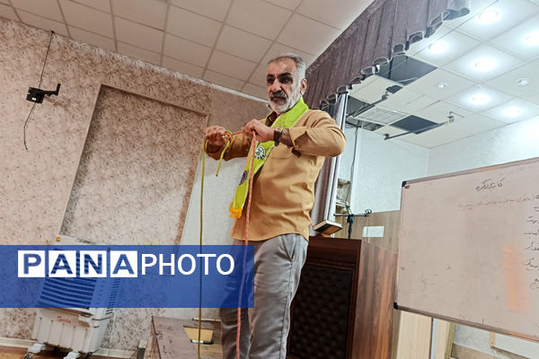 برگزاری کارگاه آموزشی ویژه مربیان پیشتاز ناحیه ۴ شیراز 