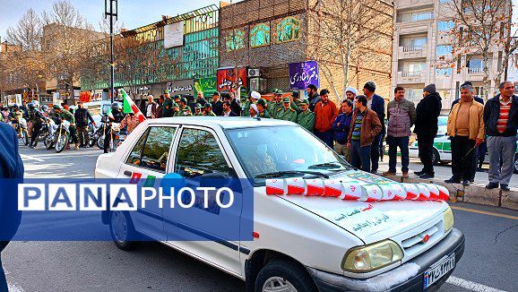 جشن ورود امام به میهن در کاشمر