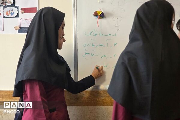 هفته سلامت روان در هنرستان کبری زرگران ملارد 