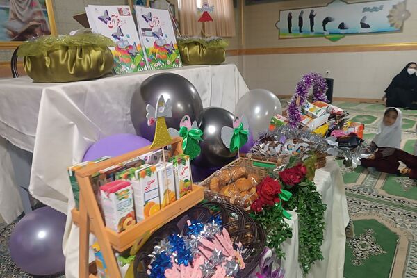 برگزاری جشن شکوفه‌های قرآن در آموزشگاه‌های باهنر ۱ و ایران ۲ 