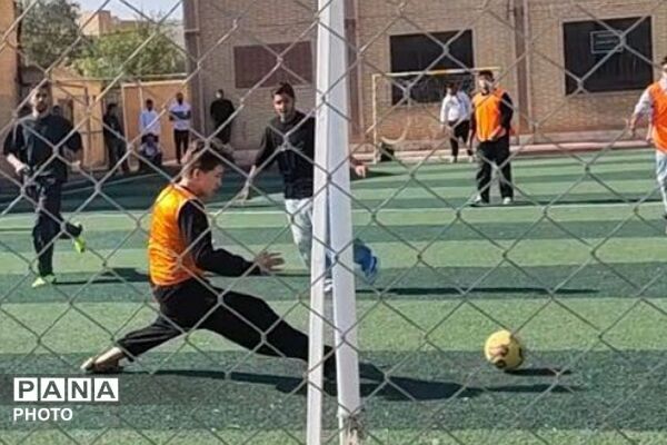 شور و هیجان در میدان؛ جام مهر ایران در مدارس فیروزکوه