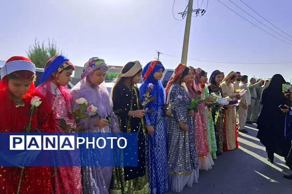 استقبال گرم و پرشوره مردم باشت از دکتر تاجگردون