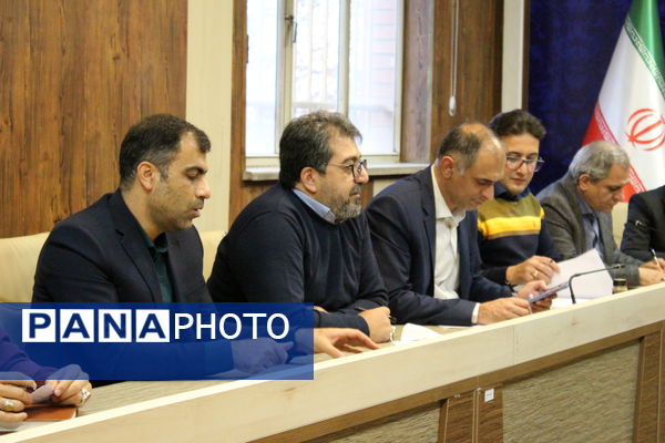 برگزاری جلسه ستاد عالی آزمون‌ها در اداره آموزش‌ و پرورش ناحیه 4 کرج