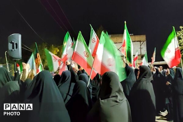 جهاد حضور در خیابان ادامه دارد