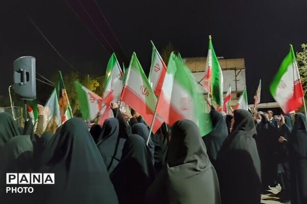 جهاد حضور در خیابان ادامه دارد