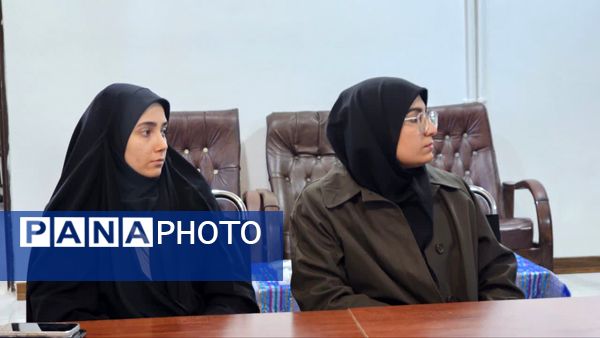 نشست صمیمی رحمت الله رضایی با اعضای سازمان دانش‌آموزی استان گلستان