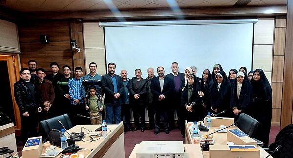 گردهمایی نویسندگان موسسه رهنمای اهل قلم