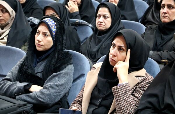 همایش «پازل هویت» 