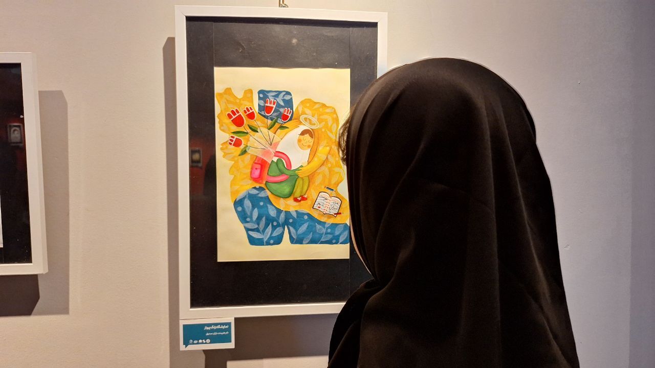 نگاهی به هنرِ پرواز؛ حضور پررنگ بازدیدکنندگان در نگارخانه رضوان