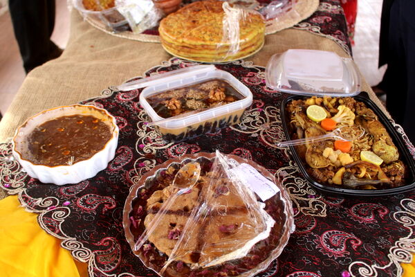 جشنواره غذا و صنایع دستی در اردوی تمشک دختران استان بوشهر