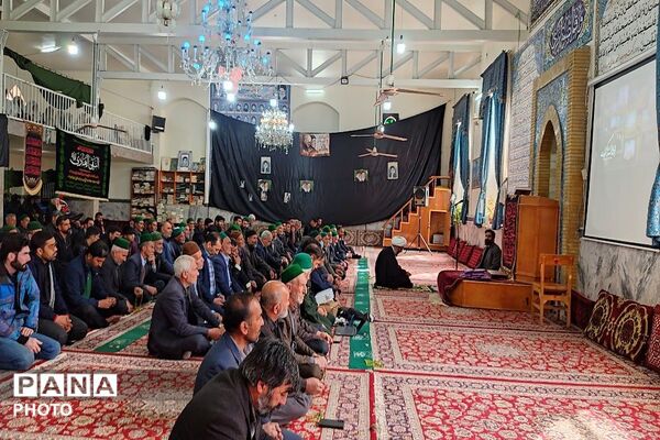 اقامه نماز جمعه در آخرین هفته  ماه مبارک رمضان در شهر بار نیشابور