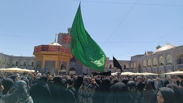 مراسم پیاده‌روی جاماندگان اربعین از میدان پانزده خرداد تا حرم مطهر رضوی