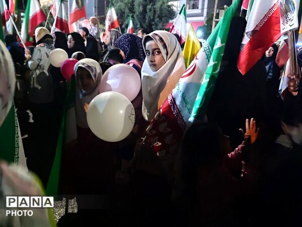 خیابان ها خالی نمی شوند