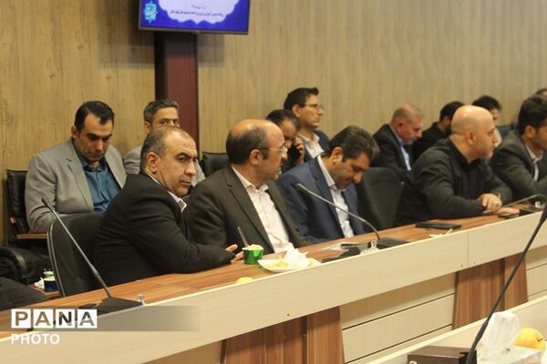 تقدیر از مدیران مدارس ابتدایی بهارستان دو