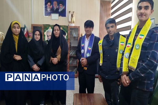 جلسه شورای دانش‌آموزی در منطقه چاروسا