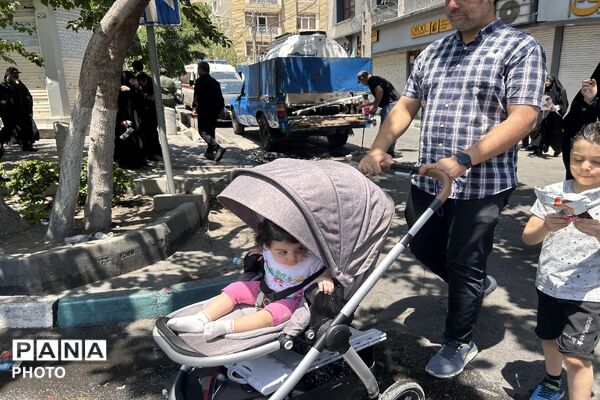 حضور میلیونی آحاد مردم ایران در مراسم تشییع رهبر شهید