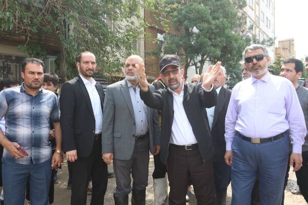 بازدید وزیر کشور از روند بازگشایی و خدمت‌رسانی در مناطق سیل‌زده مشهد