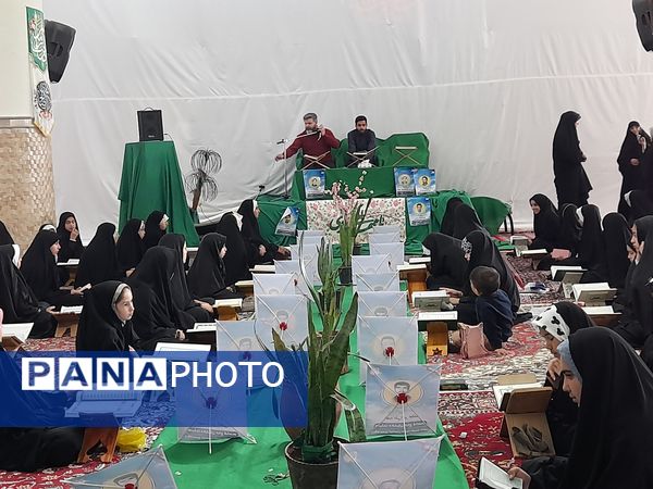 محفل انس با قرآن در  ماه مبارک رمضان در مهدیه روستای دهنو خلیل آباد 
