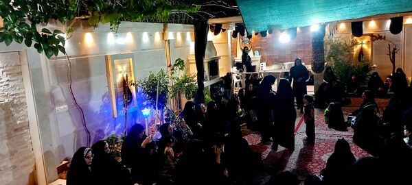 روضه خانگی توسل به حضرت سیدالشهدا(ع)در شهرستان کاشمر 
