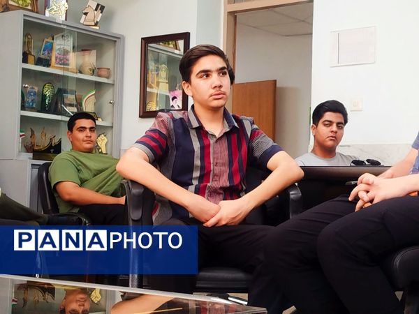 دیدار روسای انجمن اسلامی مدارس شهرستان کاشمر با معاون پرورشی و تربیت بدنی کاشمر