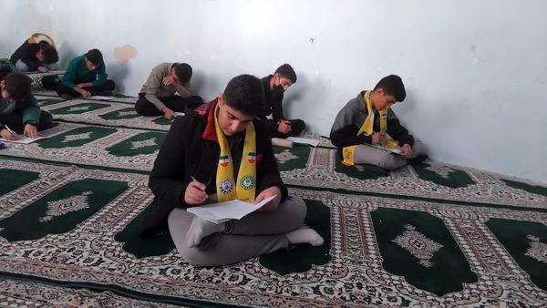 برگزاری مسابقات قرآن، عترت و نماز در دبیرستان خوارزمی نورآباد