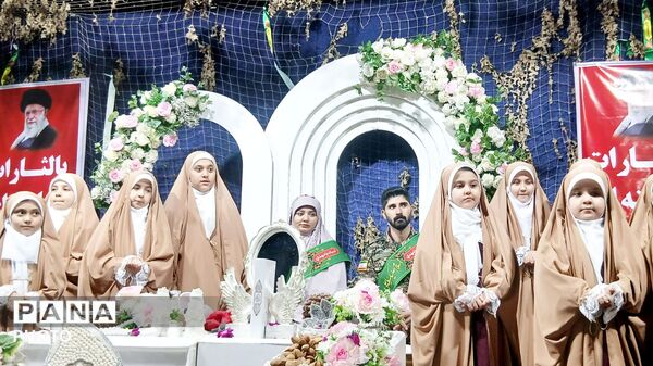 عقد یک زوج بسیجی در حاشیه تجمع؛ قاب متفاوتی از «حماسه حضور» در بناب