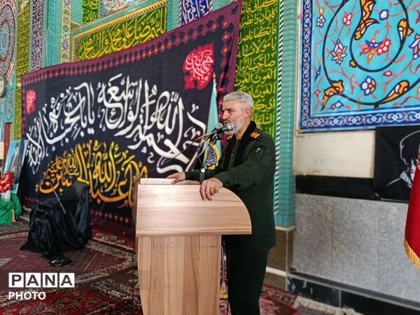 وداع باشکوه بهاریان با رهبر شهید در مسیر مصلی شهرستان