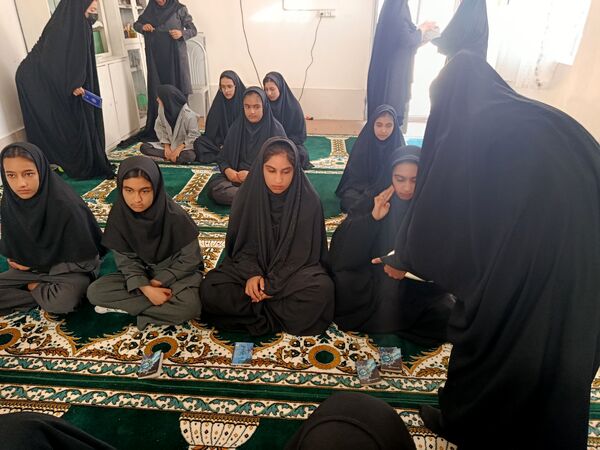 مراسم سوگواری شهادت حضرت فاطمه زهرا س در مدرسه گلشاد خلیل آباد 