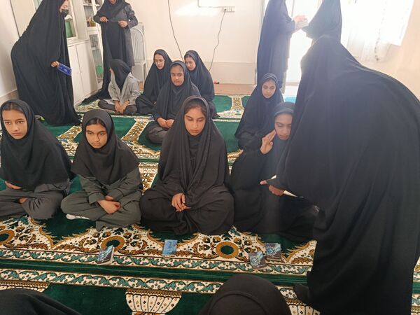 مراسم سوگواری شهادت حضرت فاطمه زهرا س در مدرسه گلشاد خلیل آباد 