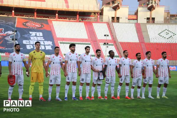 پیروزی یک بر صفر تراکتور در دیدار حساس مقابل پرسپولیس در تبریز