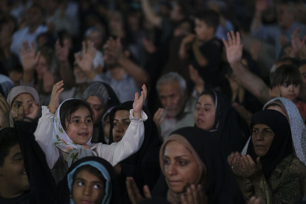 جشن آغاز امامت حضرت مهدی(عج) در مسجد جمکران