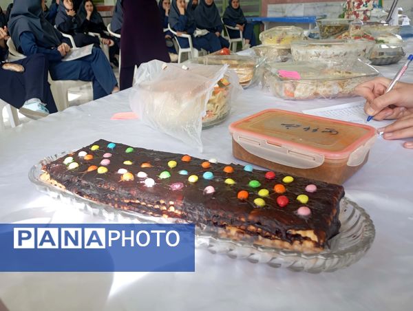 جشنواره غذا دبیرستان شهید تاجی(فضلیت)