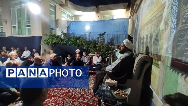 روضه خانگی در یکی از خانه کهن شهرستان کاشمر