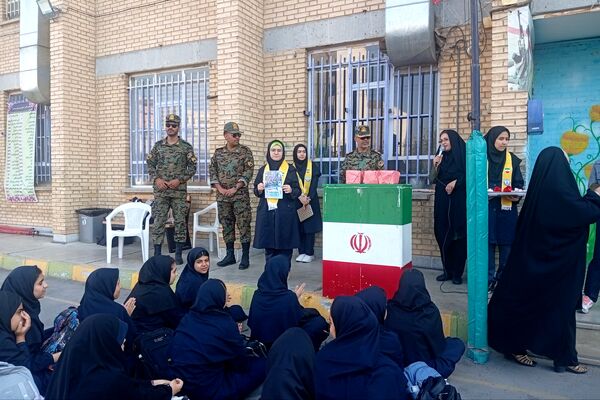 نیرویی خستگی ناپذیر که گام‌هایش همیشه محکم و استوار است 