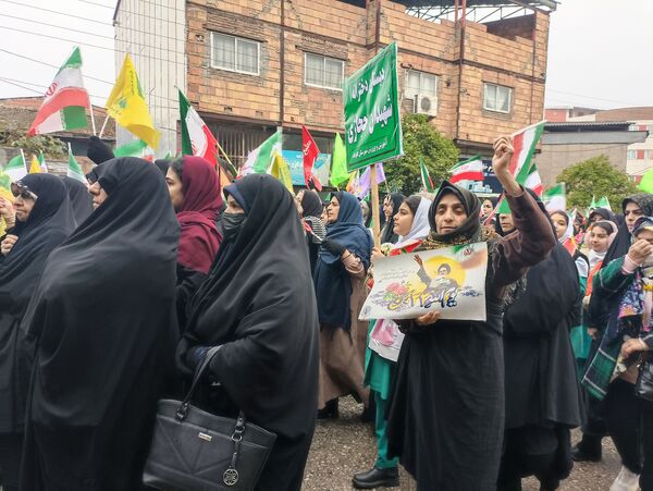 جشن تولد چهل و هفت سالگی انقلاب در گلوگاه 