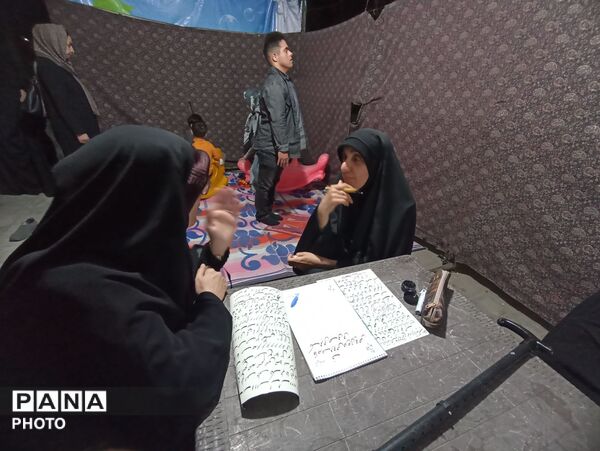حضور پرشور ملت عظیم الشان ایران در دویست ویازدهمین شب ازتجمعات مردمی 