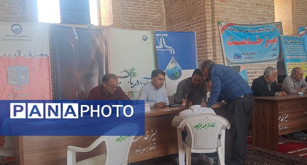 میز خدمت اداره‌های شهرستان نیشابور در جمعه خشم و نصر 