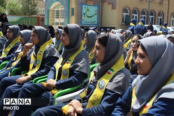 زنگ سپاس معلم در فاروج به صدا در آمد 