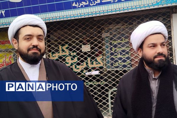 حضور اقشار مختلف مردم شهرری در راهپیمایی ۲۲ بهمن