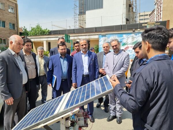 افتتاح نمایشگاه قطبی هنرستان‌های شهر تهران