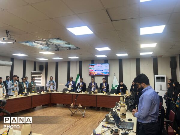 نشست توجیهی-آموزشی مربیان تشکیلات پیشتازان استان سیستان و بلوچستان 