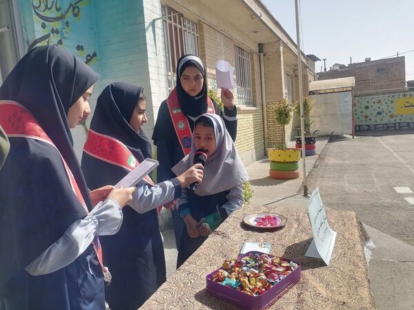 سه‌شنبه‌های مهدوی در دبستان ناهید نخودی 