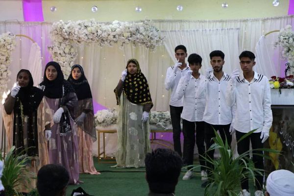 جشن تجلیل ازمقام والای معلم در بندرخمیر