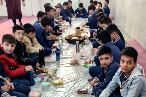 نان های محلی در برنامه غذایی صبحانه سالم