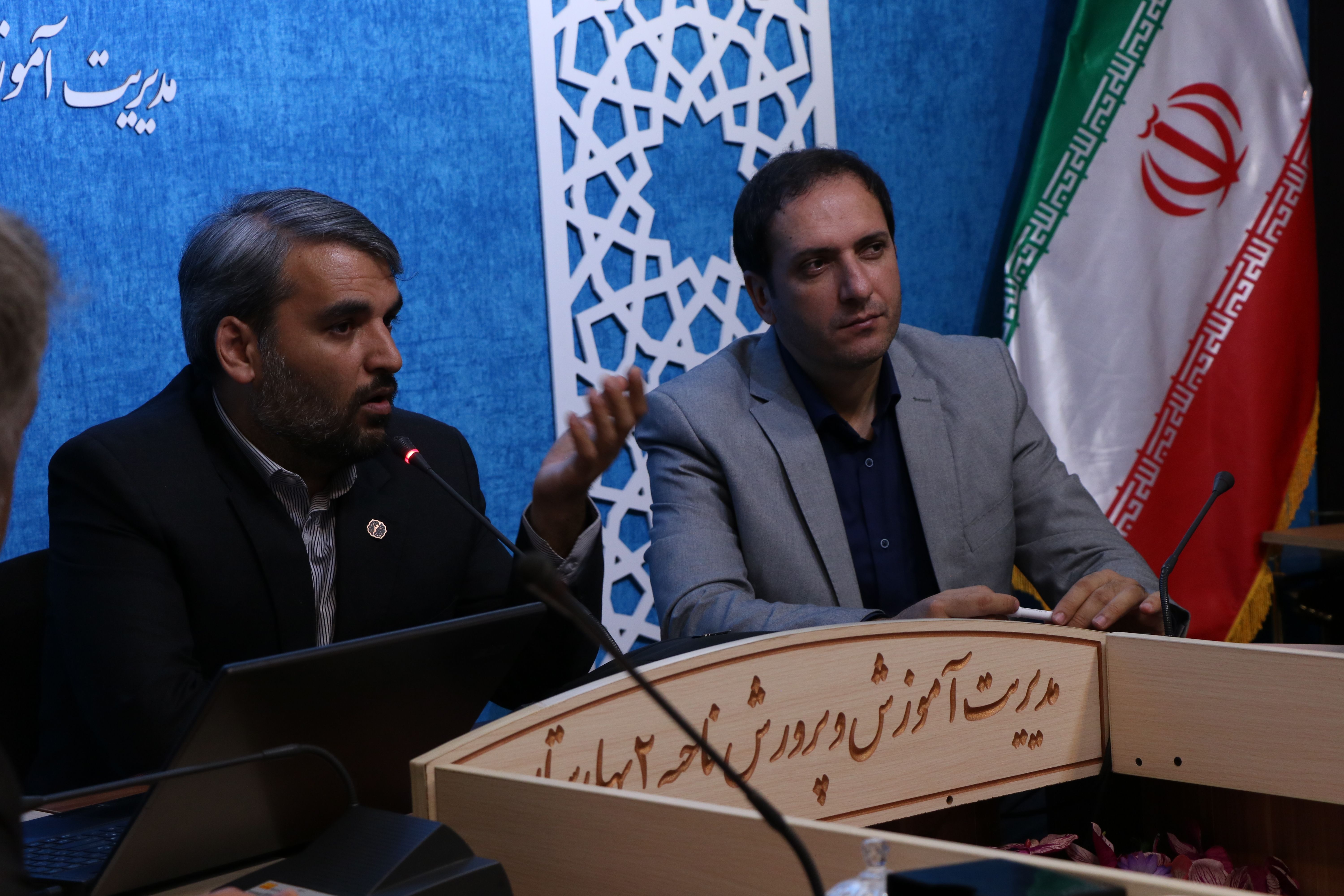 پیگیری و استمرار قدم در مسیر کارهای اداری، تنها راه نتیجه‌گیری در فعالیت‌ها است