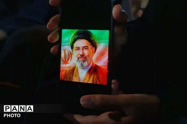 نور امید در دل شب